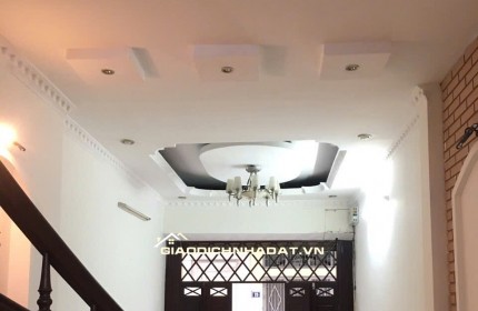 Bán nhà phân lô Doãn Kế Thiện 54m2 x 4 tầng, ngõ ô tô vào nhà, có vỉa hè, giá 17,5 tỷ